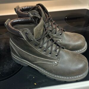 Dexter Brown boots size 12